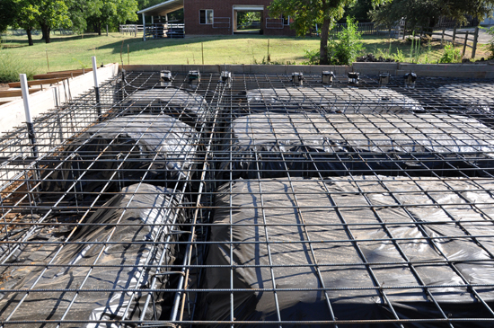 rebar and vapor barrier under slab