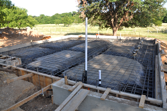 rebar and vapor barrier under slab