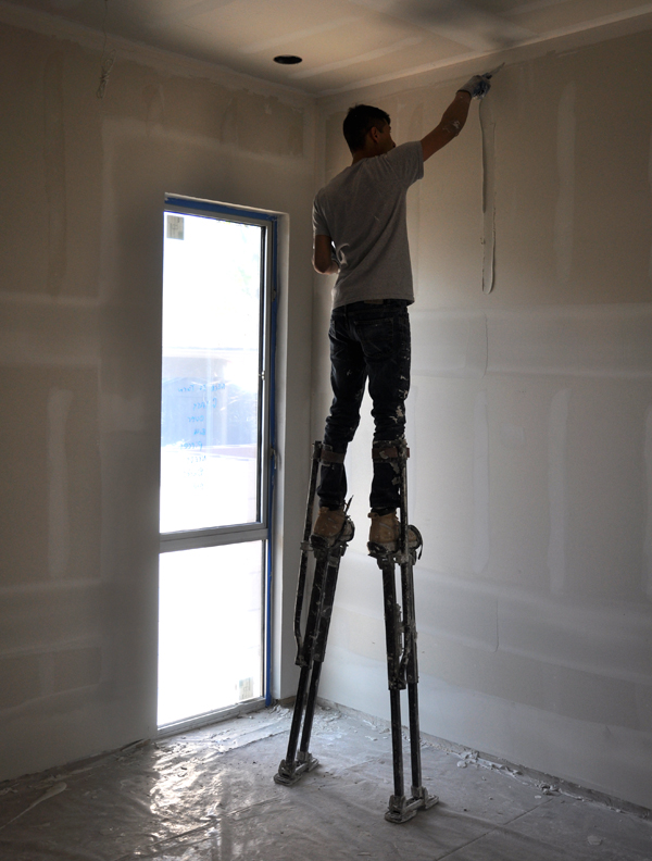 Drywall stilts