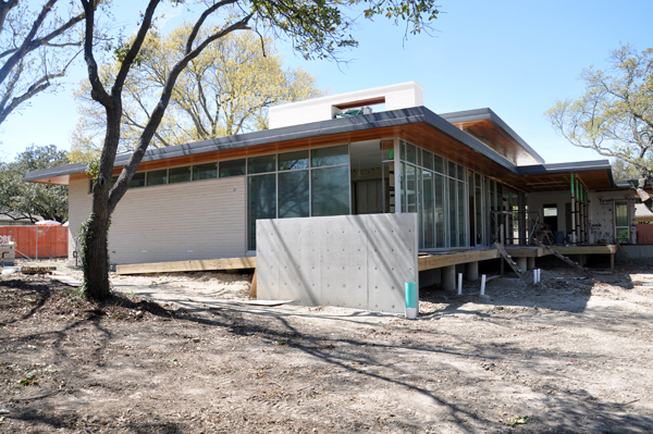 KHouse Modern Corner porch