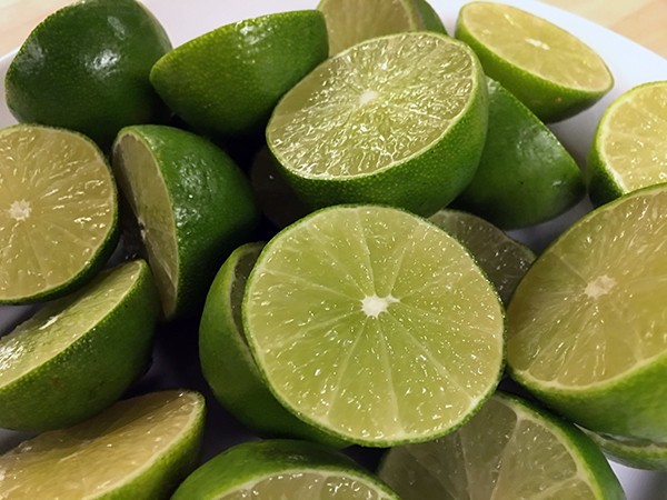 sliced limes