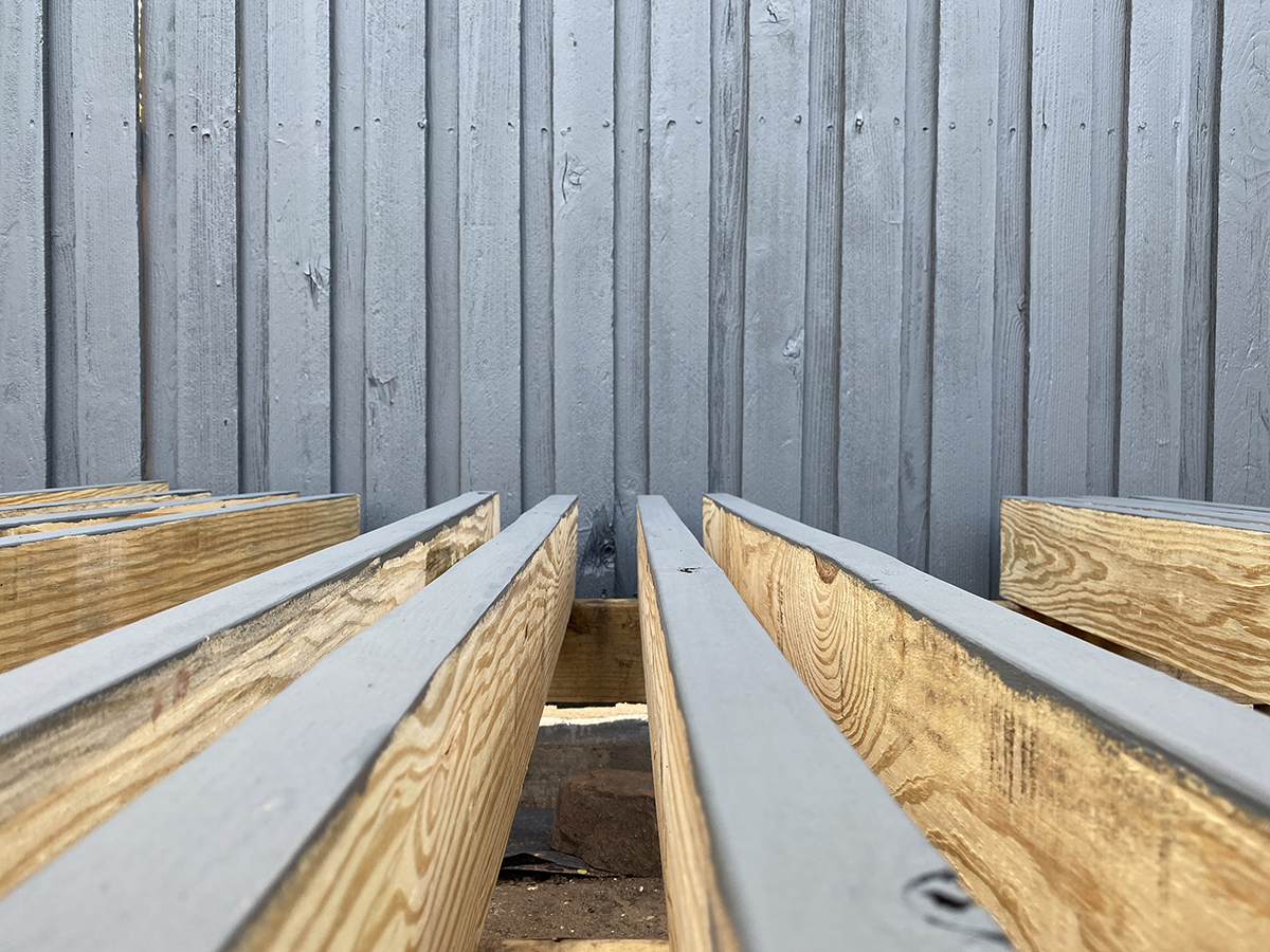 Painting the edges of the deck 02 (Bob Borson)