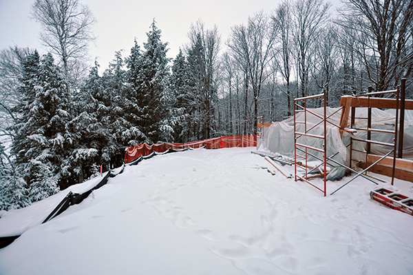 Topography towards lake