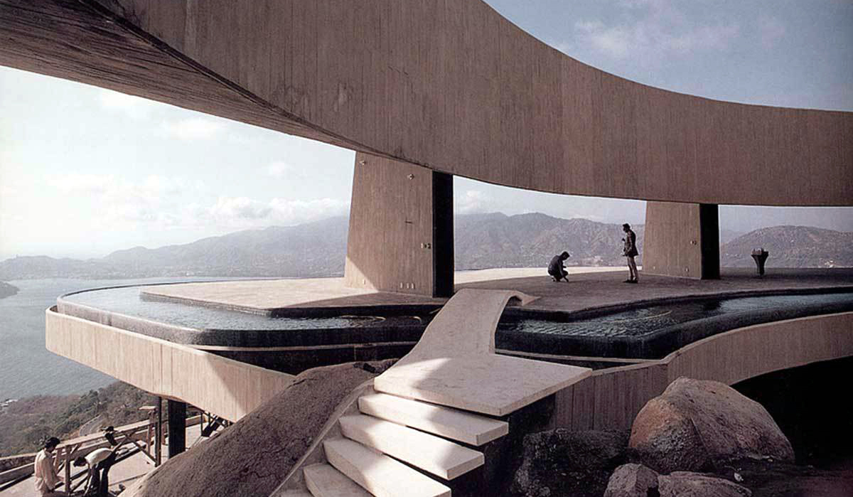 What is Architecture- John Lautner Arango-Marbrisa House (1973)